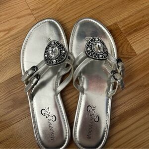 Elegant Silver Sandals with Crystal Embellishments elegant comfortable size 7.5